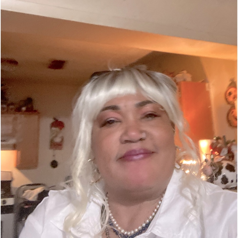 Meet your Posher, Beverly